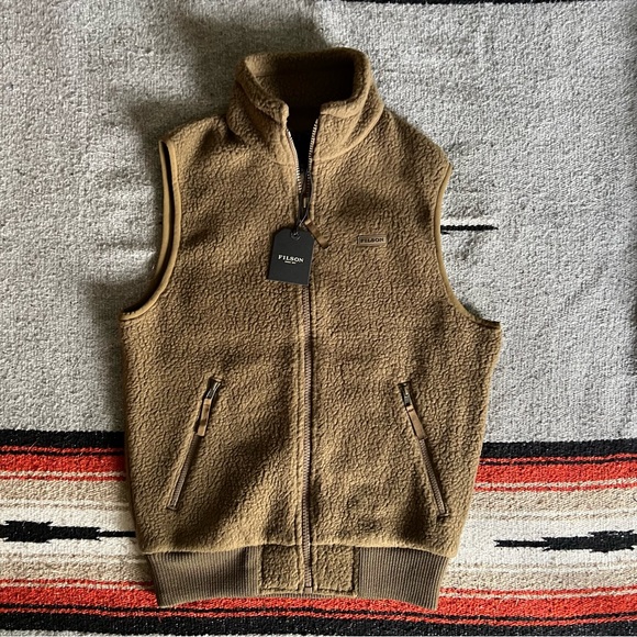 Filson Sherpa Vest - Picture 2 of 12